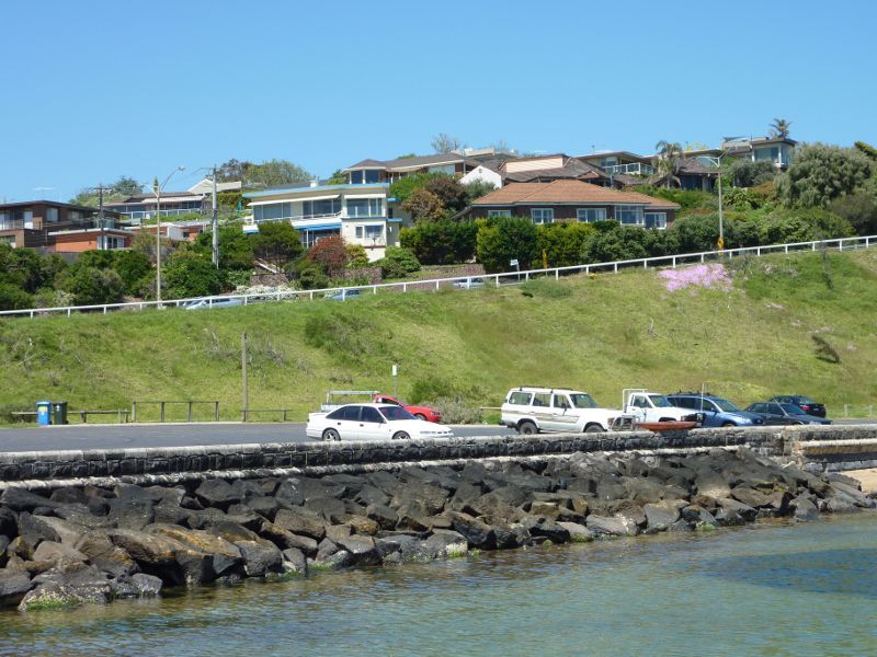 Frankston - Jetty and boat ramp opposite Liddesdale Avenue: View from jetty towards car park