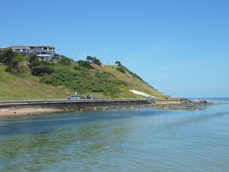 Frankston - Jetty and boat ramp opposite Liddesdale Avenue: View from jetty towards Olivers Hill