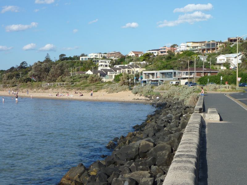 Frankston - Jetty and boat ramp opposite Liddesdale Avenue - View towards beach from eastern end of access road
