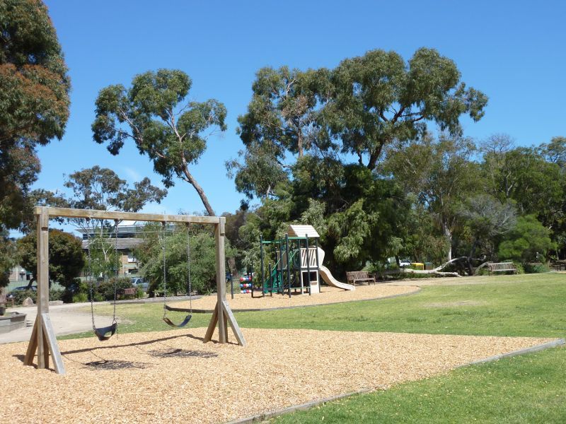 Frankston - George Pentland Botanic Gardens: Playground