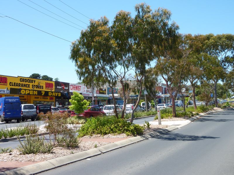 Frankston - Shops at eastern end of Beach Street - View south-east along Beach St