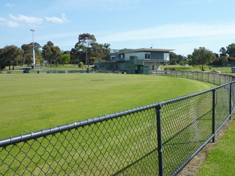 Frankston - Jubilee Park: Football and cricket oval