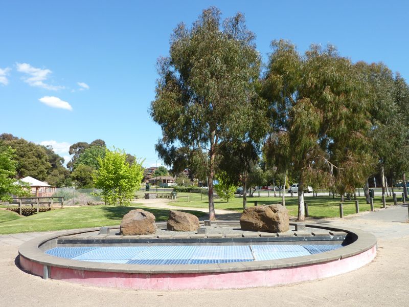 Frankston - Ballam Park - Fountain