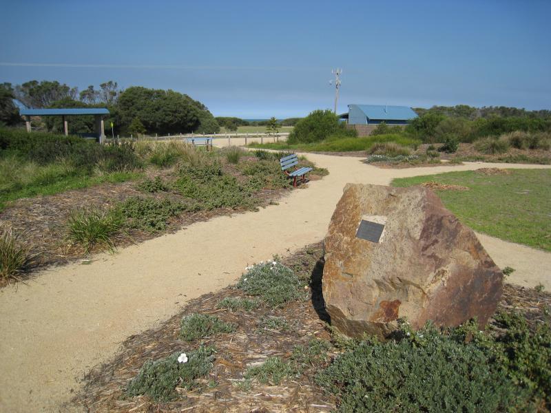 Golden Beach - Town centre on Surf Edge Drive: Park on corner of Surf Edge Dr and Shoreline Dr