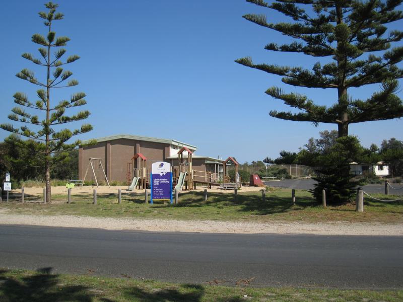 Golden Beach - Community Centre, Surf Edge Drive opposite Blue Water Avenue: View of Community Centre from Surf Edge Dr