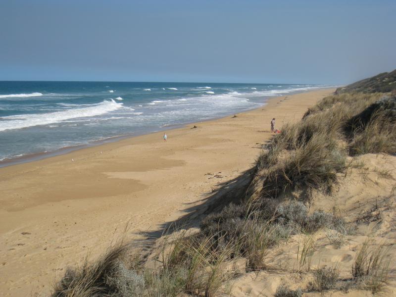 Golden Beach - Park, foreshore and beach, Shoreline Drive near Surf Edge Drive: View south-west along beach
