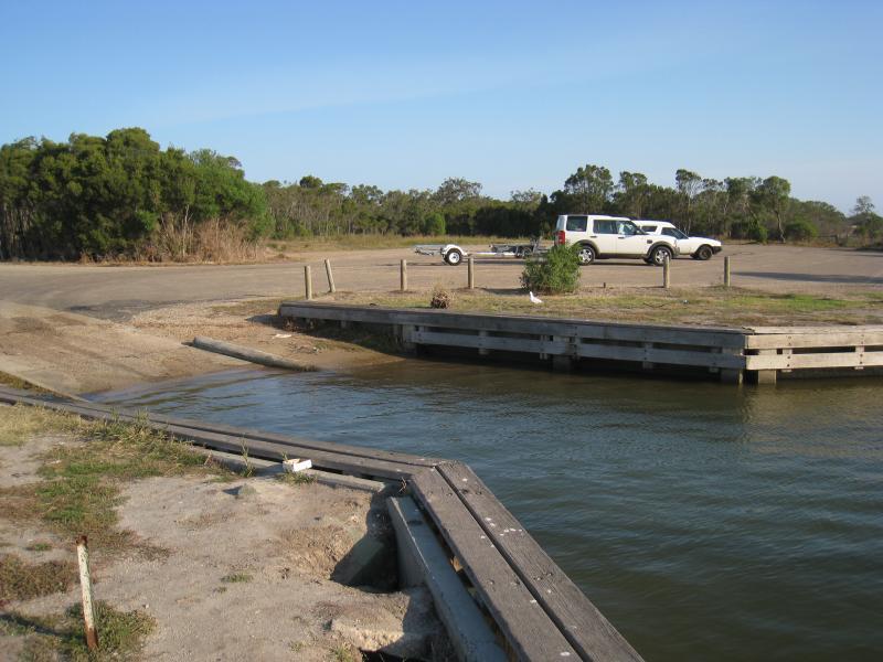 Golden Beach - McLennan Strait, Seacombe Landing Road: Boat ramp