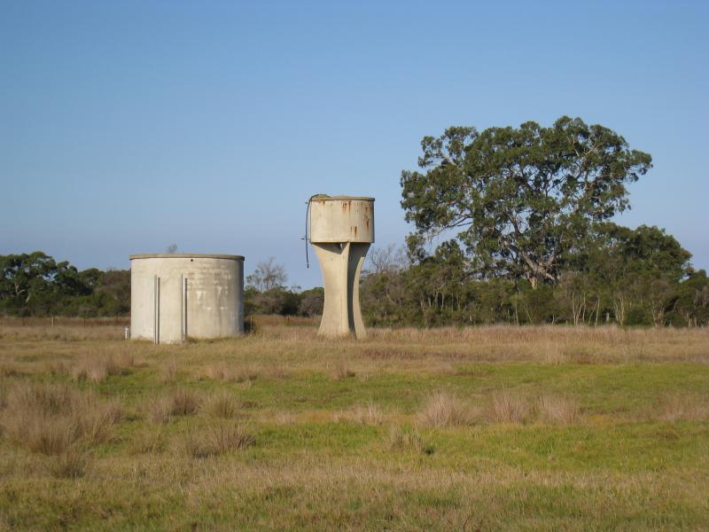 Golden Beach - McLennan Strait, Seacombe Landing Road: Countryside and water tanks, inland near boat ramp