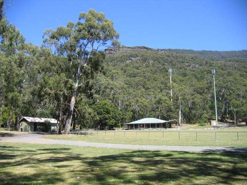 Halls Gap - Commercial centre and shops - Recreation reserve, corner Grampians Rd and Mt Victory Rd