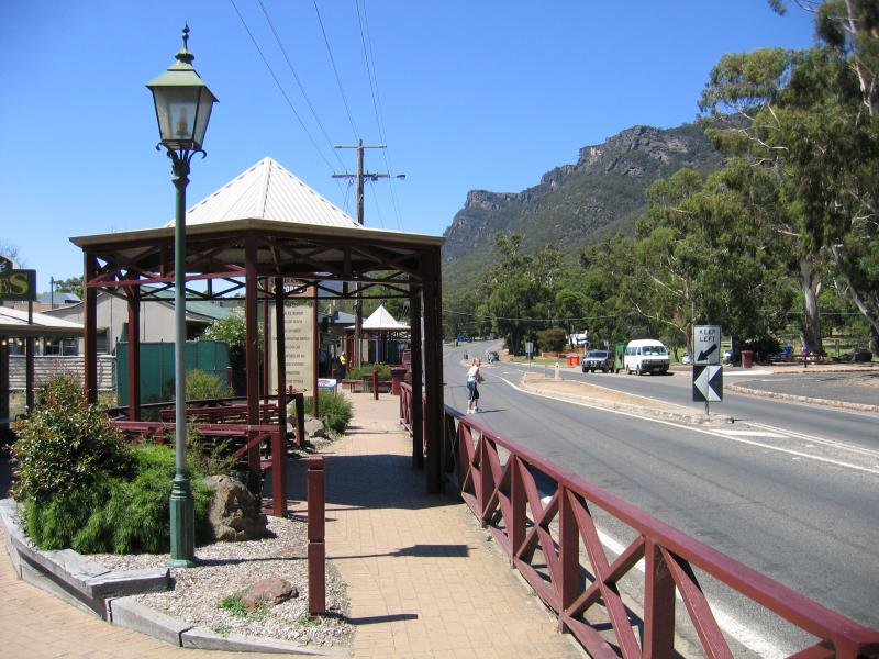 Halls Gap photos Travel Victoria & visitor guide