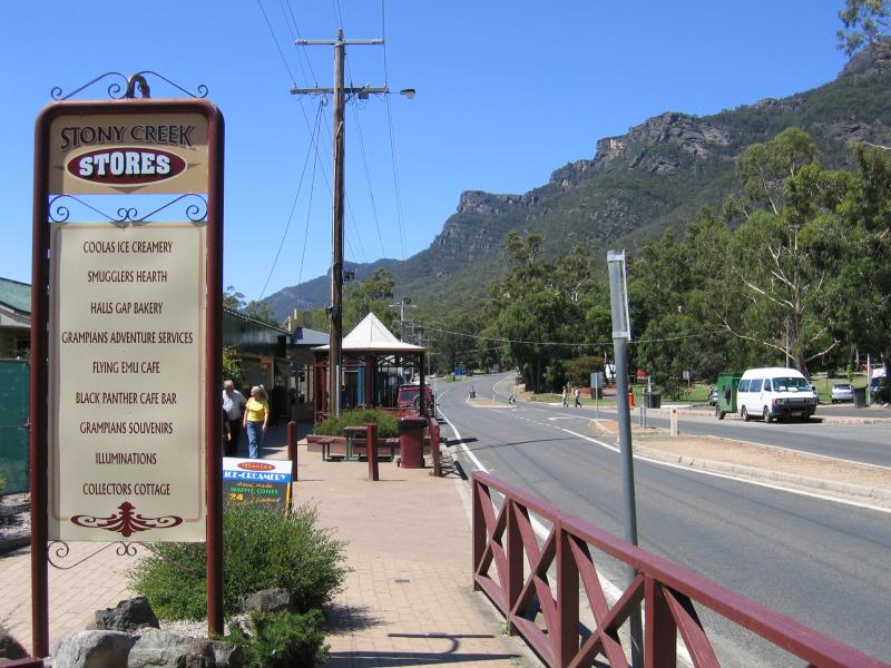 Halls Gap photos Travel Victoria & visitor guide