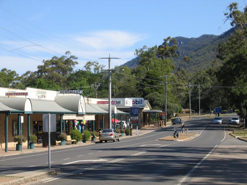 Halls Gap photos Travel Victoria & visitor guide