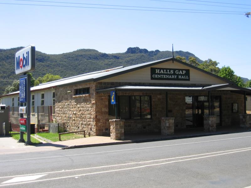 Halls Gap photos Travel Victoria & visitor guide