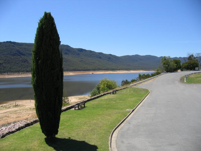 Halls Gap - Lake Bellfield, Grampians Road: View south along lake foreshore from viewing platform