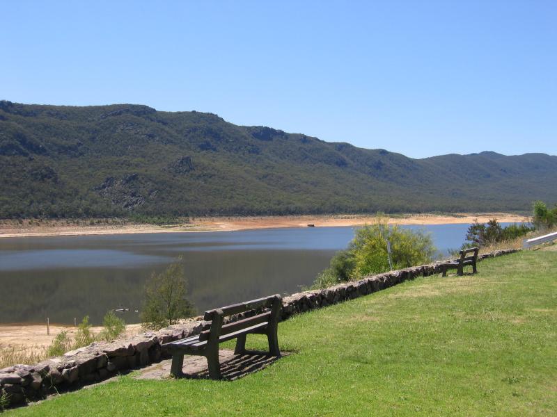 Halls Gap - Lake Bellfield, Grampians Road: Lake foreshore near dam wall