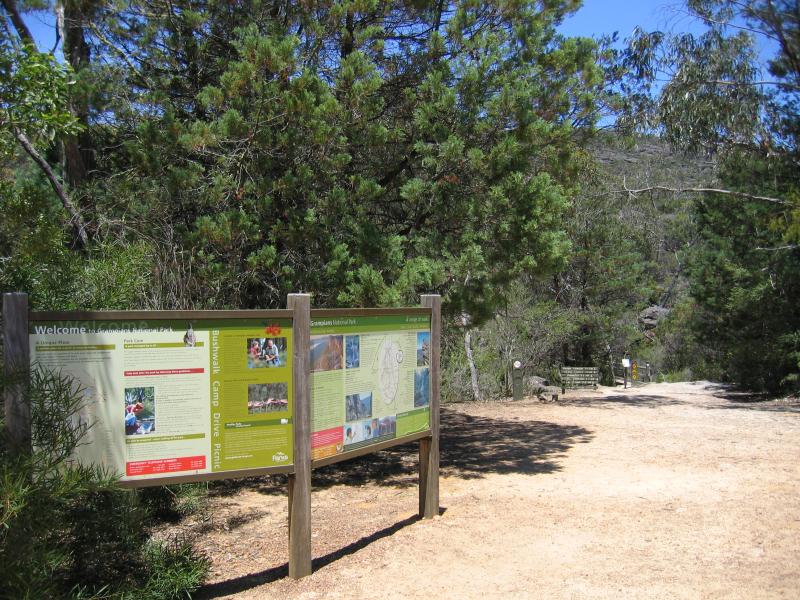 Halls Gap - Wonderland Picnic Ground: Walking trails from car park