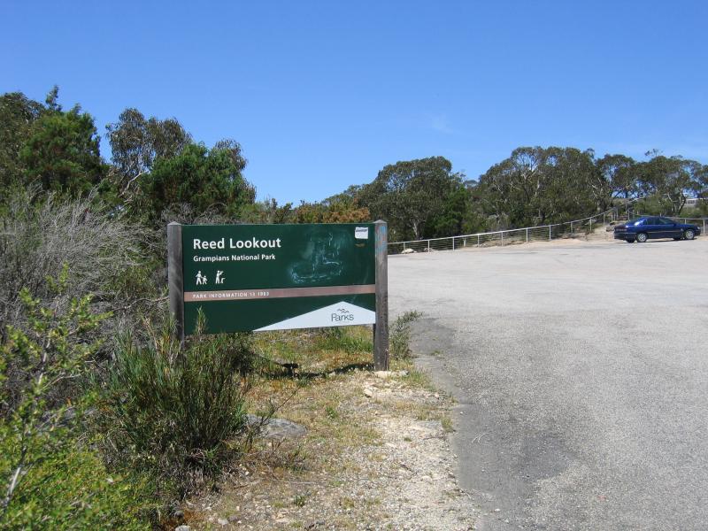 Halls Gap - Reed Lookout, Mount Victory Road: Car park entrance