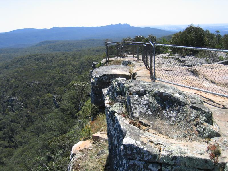 Halls Gap - Reed Lookout, Mount Victory Road: Rocky ledges new fire lookout tower