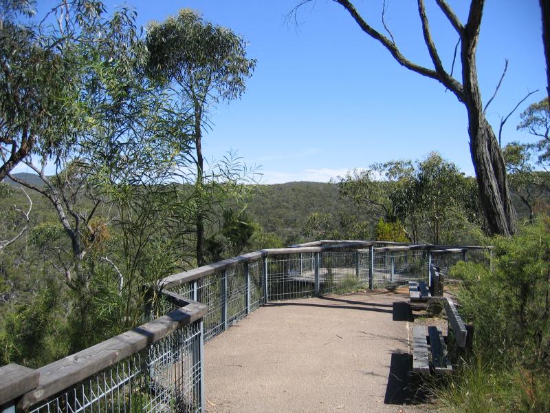 Halls Gap - MacKenzie Falls: MacKenzie Falls lookout
