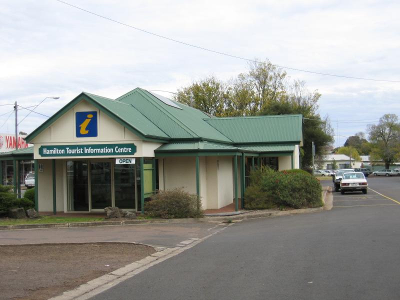 Hamilton - Shops and commercial centre: Hamilton Tourist Information Centre, Lonsdale St