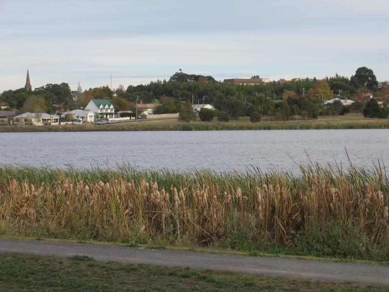 Hamilton - Lake Hamilton: View west across lake from Rippon Rd near Rasmussen Av