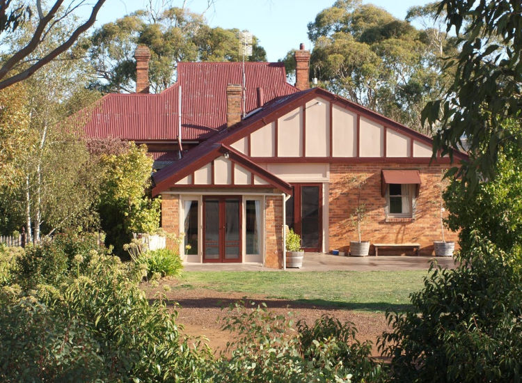 Pierrepoint Wines & Accommodation, Hamilton