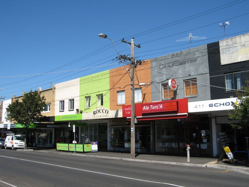 Hampton - Shops and commercial centre, Hampton Street: Shops along west side of Hampton St north of Willis St