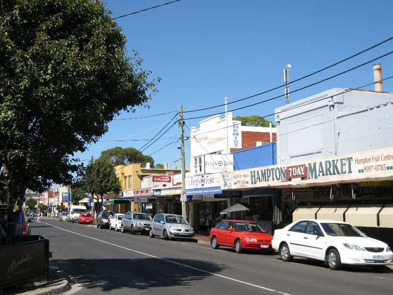 Hampton - Shops and commercial centre, Hampton Street: View south along Hampton St towards Thomas St