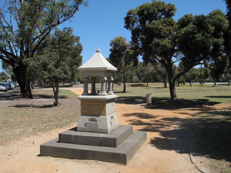 Hampton - Triangle Gardens, south end of Hampton Street: Drinking fountain and memorial at corner of Hampton St and Linacre Rd