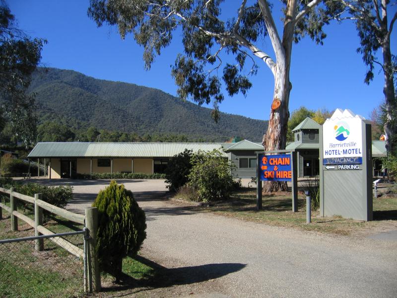 Harrietville - Northern outskirts of Harrietville: Entrance to Harrietville Hotel, Great Alpine Rd