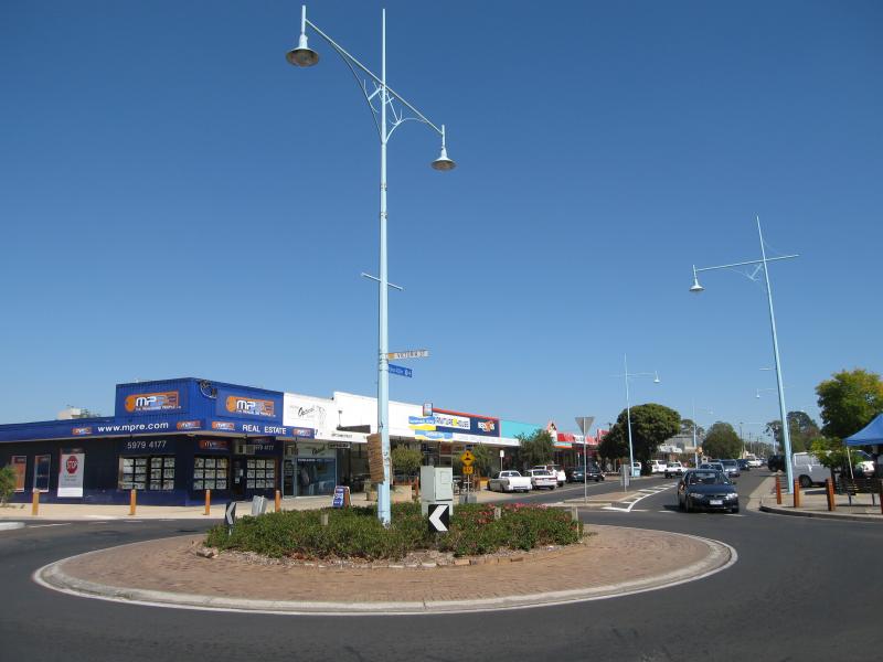 Hastings - Commercial centre and shops, High Street precinct: View west along High St at Victoria St