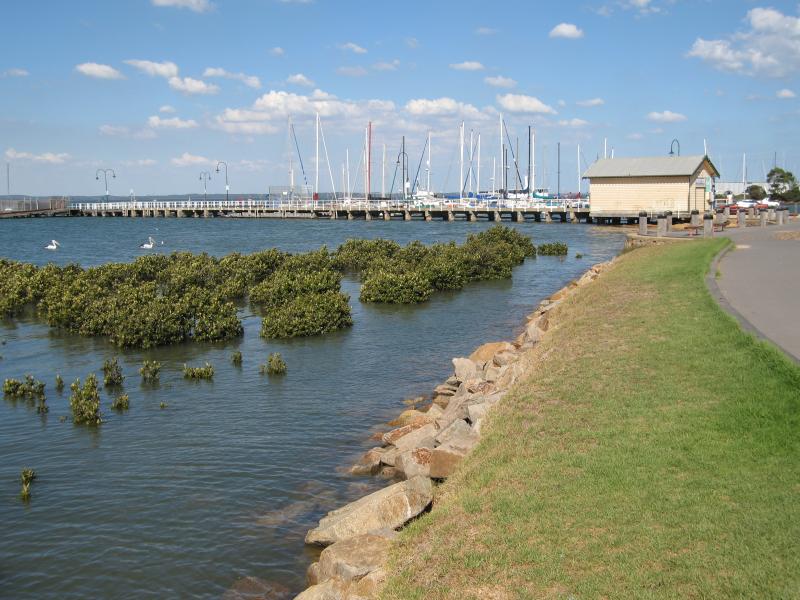 Hastings - Foreshore and Fred Smith Reserve, Marine Parade: View south along foreshore towards jetty