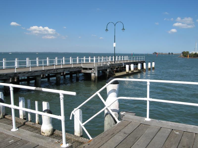 Hastings - Hastings Jetty and Pelican Park Recreation Centre: View south along jetty