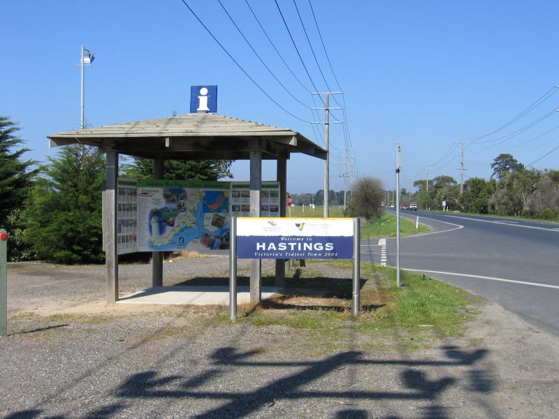 Hastings - Around town: Welcome to Hastings sign, Western Port Highway south of Denham Rd