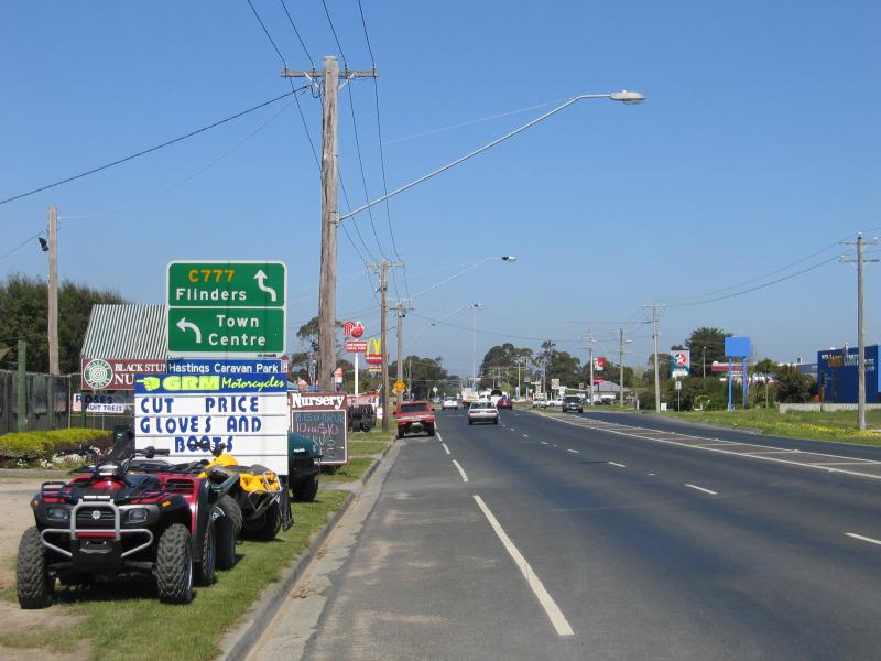 Hastings - Around town: View south along Frankston-Flinders Rd towards High St