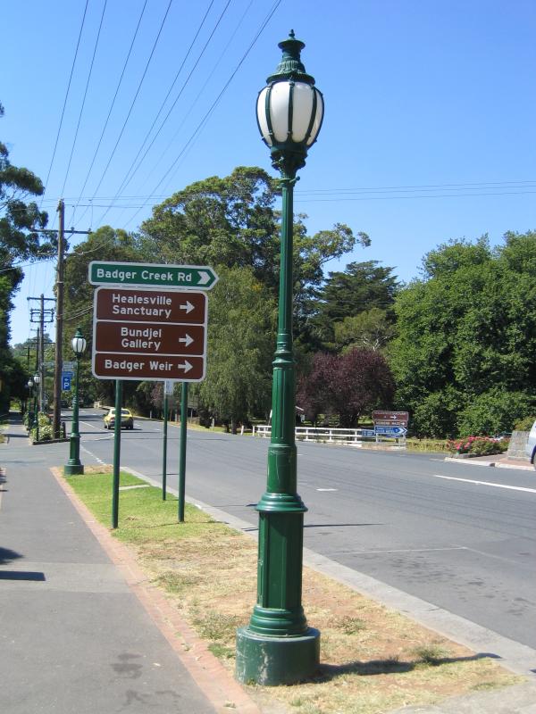Healesville - Shops and commercial centre, Nicholson Street west of Badger Creek Road: Old-fashioned street light, view east along Nicholson St towards Badger Creek Rd