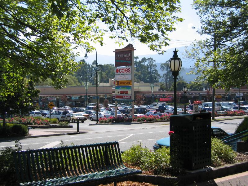 Healesville - Shops and commercial centre, Nicholson Street west of Badger Creek Road: View south across Nicholson St towards Healesville Walk Shopping Centre