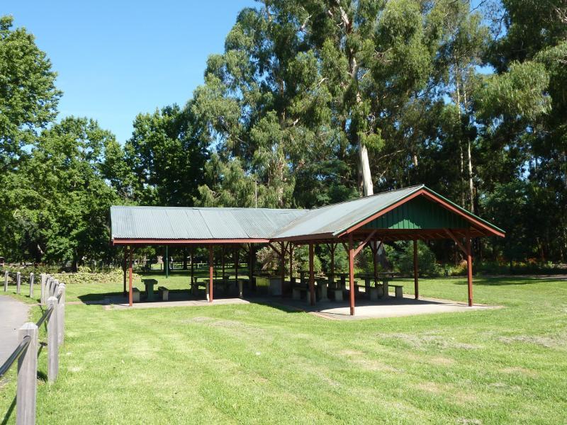 Healesville photos Travel Victoria & visitor guide