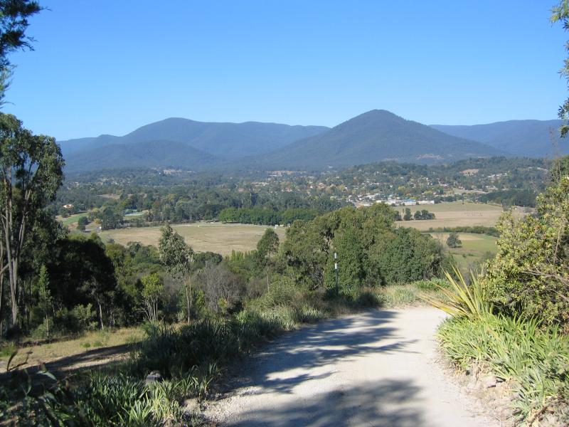 Healesville - Mt. Rael, Yarra Glen Road: View south-east towards Healesville from peak