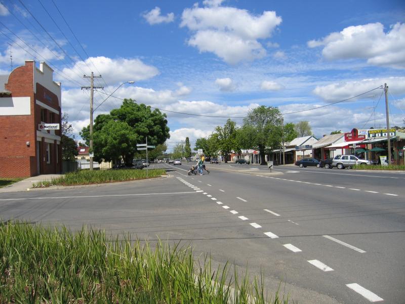Heathcote - Shops and commercial centre, High Street: View south-east along High St at Barrack St
