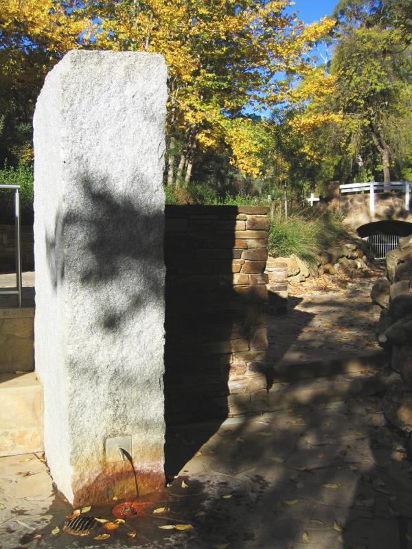 Hepburn Springs - Mineral Springs Reserve: Locarno spring