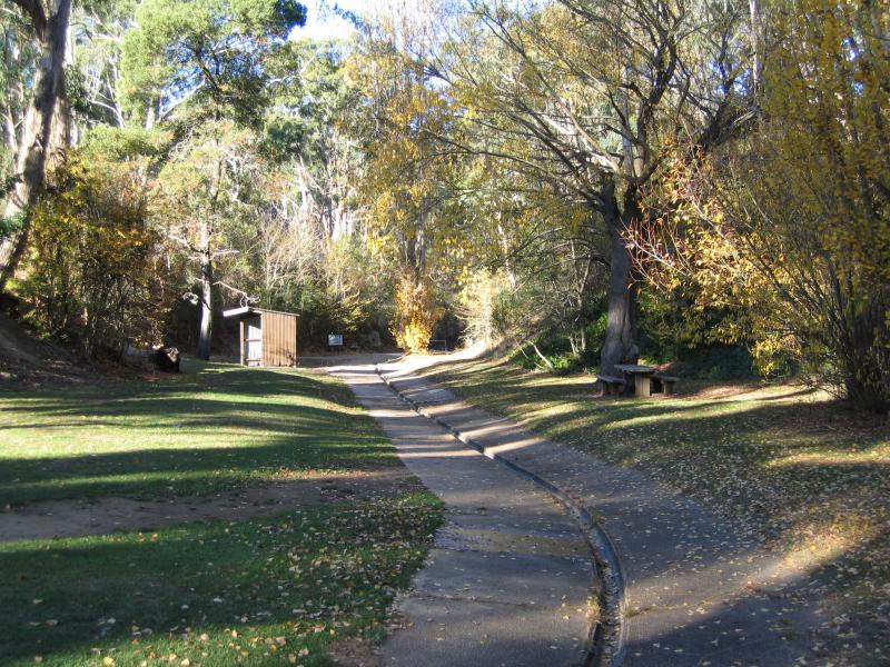 Hepburn Springs - Mineral Springs Reserve: View from Sulphur spring