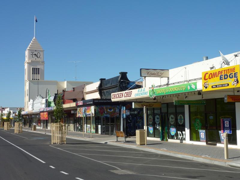 Horsham - Shops and commercial Centre, Firebrace Street and adjoining streets: View south along Firebrace St between Baillie St and McLachlan St