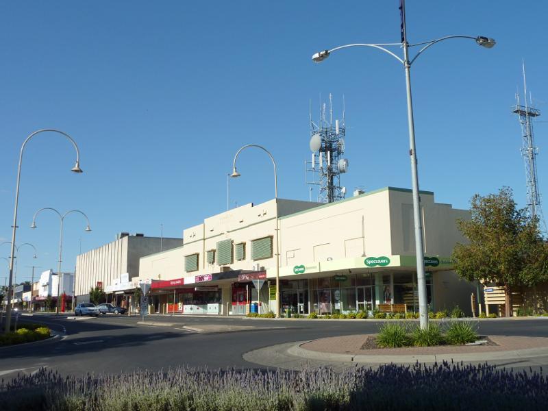 Horsham - Shops and commercial Centre, Firebrace Street and adjoining streets: View north along Firebrace St at Roberts Av