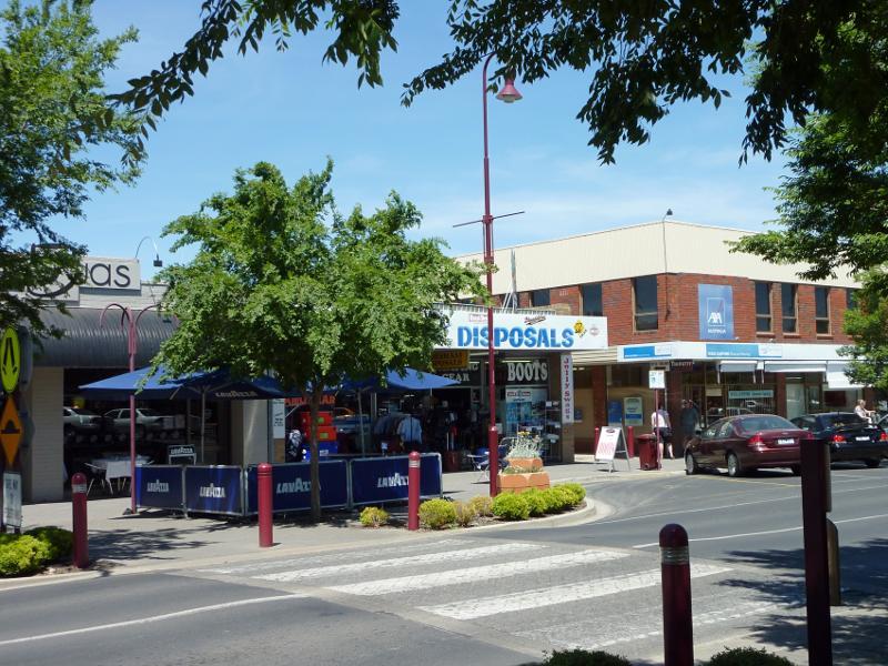 Horsham - Shops and commercial Centre, Firebrace Street and adjoining streets: Southern side of Roberts Av, west of Firebrace St
