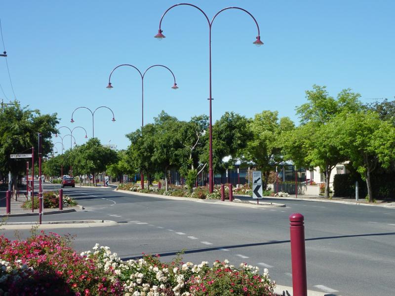 Horsham - Darlot Street: View south along Darlot St towards McLachlan St