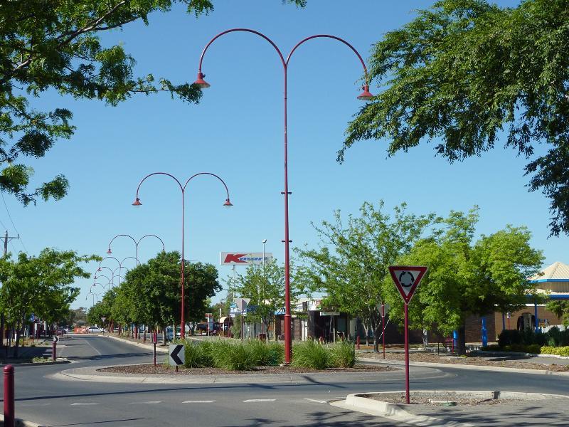 Horsham - Darlot Street: View south along Darlot St towards Roberts Av