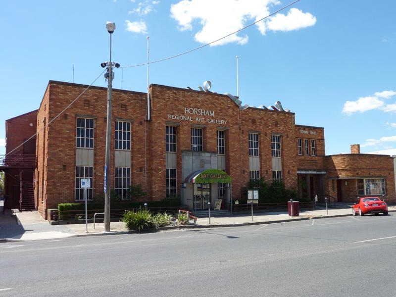 Horsham - Around Horsham: Horsham Regional Art Gallery and Town Hall, Wilson St between Darlot St and Firebrace St