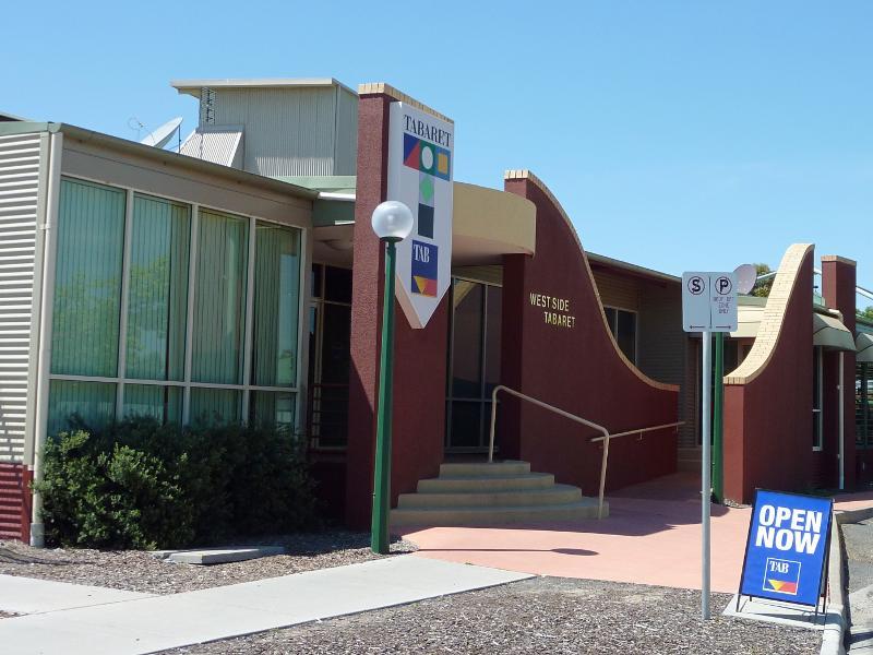 Horsham - Central Park and Horsham Racecourse: West Side Tabaret, Bennett Rd