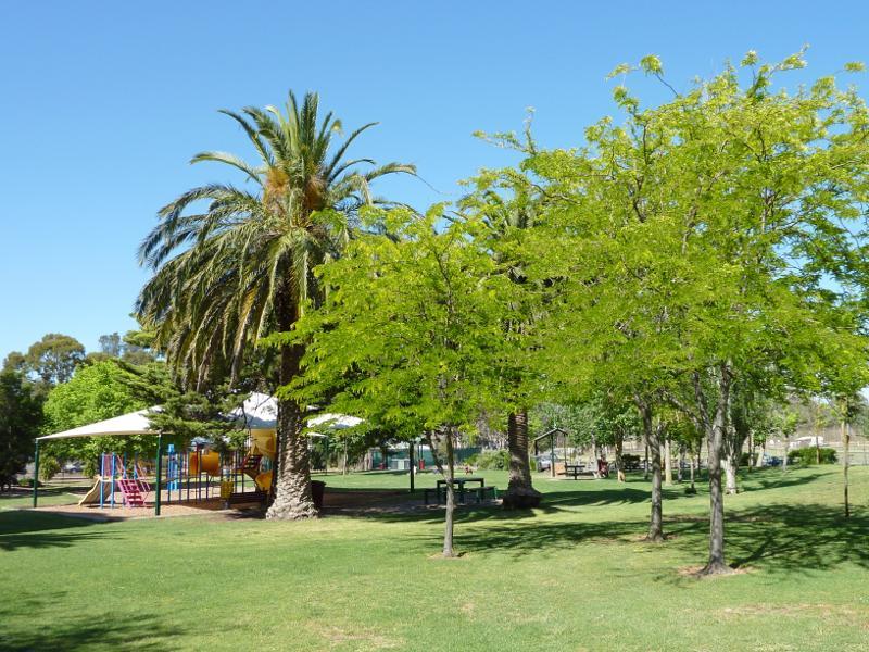 Horsham - Horsham Botanic Gardens: Playground